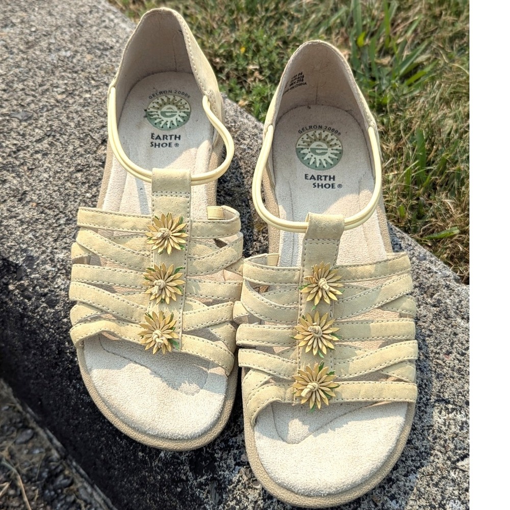 Boho Earth Shoes Muse Floral Leather Sandals Pale Yellow Comfort Size 8.5 EU 40